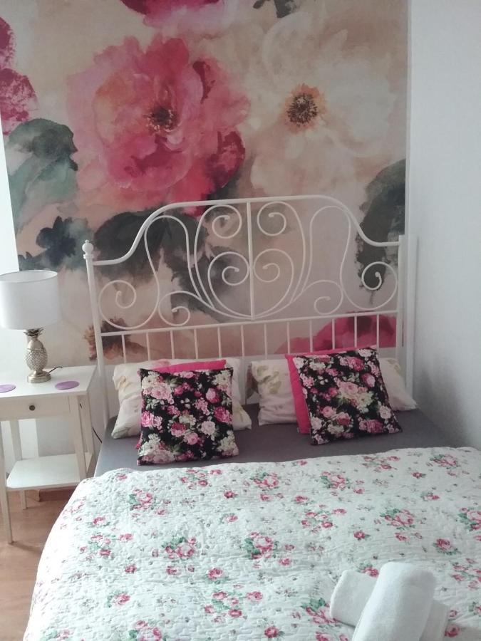 Pokoje - Osobne Parter 5 Appartement Stary Toruń Buitenkant foto
